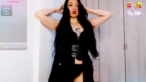 Snapshot of victoria_smile_ chatting on 06/18/26, 07:29 Victoria online show from 06/18/26, 07:29