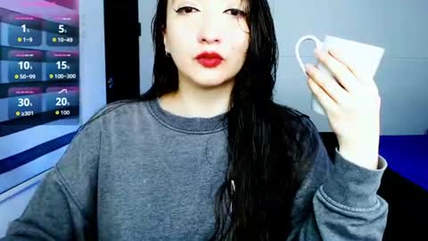 Snapshot of victoria_smile_ chatting on 08/04/26, 10:40 Victoria online show from 08/04/26, 10:40