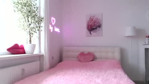 Snapshot of victoria_sweet_baby chatting on 05/29/26, 08:01 victoria_sweet_baby online show from 05/29/26, 08:01