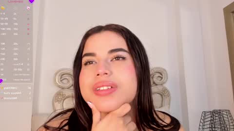 Snapshot of victoria_vallejo chatting on 03/10/25, 02:37 victoria  online show from 03/10/25, 02:37