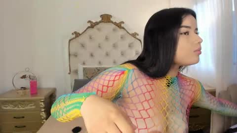 victoria  online show from 04/09/26, 11:48