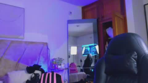 Snapshot of victoria_withmore chatting on 06/24/26, 12:15 Victoria online show from 06/24/26, 12:15