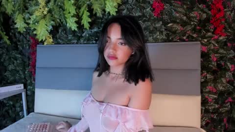 victoriaa2_doll online show from 10/07/25, 12:35