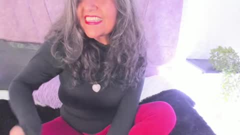 victoriaa_anderson_ online show from 04/10/26, 02:00