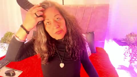 Snapshot of victoriaa_anderson_ chatting on 06/05/26, 06:57 victoriaa_anderson_ online show from 06/05/26, 06:57
