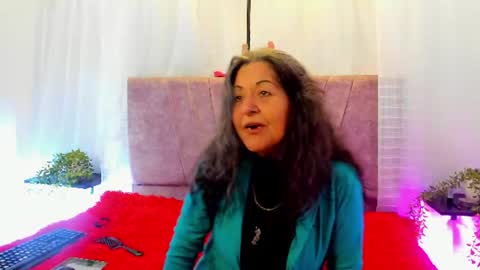 Snapshot of victoriaa_anderson_ chatting on 06/16/26, 02:41 victoriaa_anderson_ online show from 06/16/26, 02:41