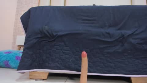 Victoria Sofia online show from 02/17/25, 06:09