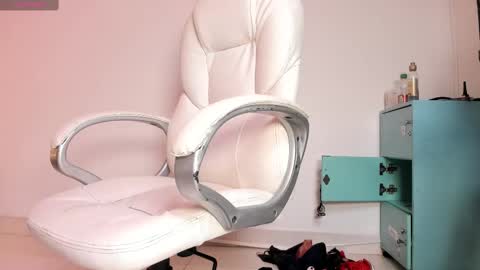 Victoria Sofia online show from 02/26/25, 09:42