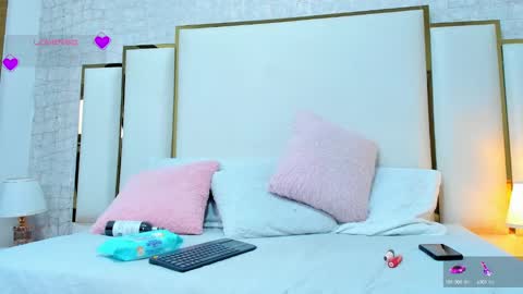 Victoria Sofia online show from 03/12/25, 03:13