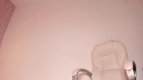 Victoria Sofia online show from 03/12/25, 09:23