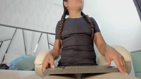 Victoria Sofia online show from 03/13/26, 07:09