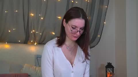 Victoria online show from 10/25/25, 06:21