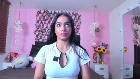 Vicky online show from 03/17/26, 12:19