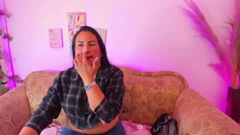 victoriacg online show from 06/01/26, 12:07