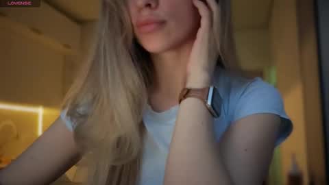 Snapshot of victoriachance chatting on 10/11/25, 02:48 Victoria  means victory... always online show from 10/11/25, 02:48