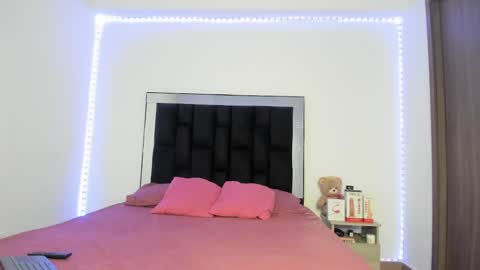 VICTORIA online show from 03/09/25, 11:56