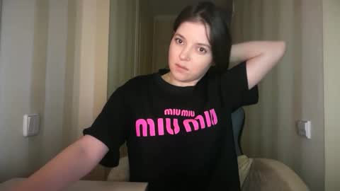 victoriadaily online show from 12/22/25, 08:17