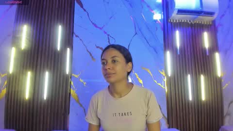 Victoria  online show from 03/10/26, 02:33