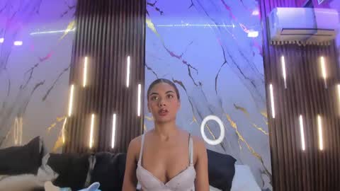 Snapshot of victoriaduarte chatting on 05/10/26, 12:54 Victoria online show from 05/10/26, 12:54