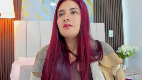 Snapshot of victoriaguzman_ chatting on 05/18/26, 12:00 Victoria online show from 05/18/26, 12:00