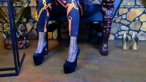 Victoria Heller online show from 01/08/26, 05:43