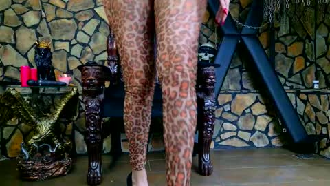 Victoria Heller online show from 03/10/26, 05:34