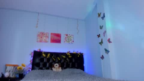 Snapshot of victorialarson2 chatting on 10/10/25, 02:16 Victoria Larson - Independient Model online show from 10/10/25, 02:16