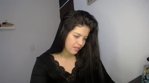 victorialg online show from 10/02/25, 06:48