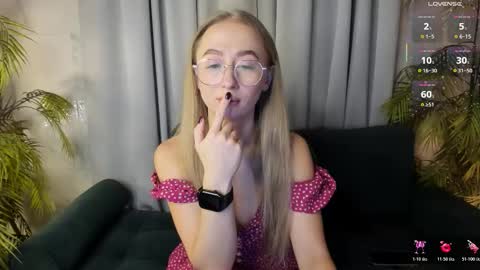 Victoria online show from 11/27/25, 06:15