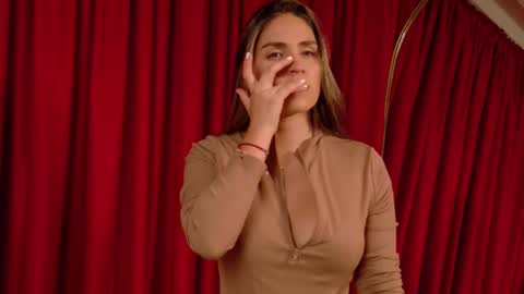 VictoriaNova online show from 03/18/26, 08:01