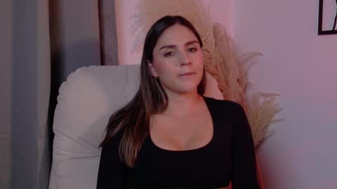 VictoriaNova online show from 04/17/26, 01:47