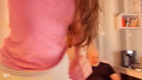 Snapshot of victoriaperfomance chatting on 10/16/25, 07:48 VictoriaPerfomance online show from 10/16/25, 07:48