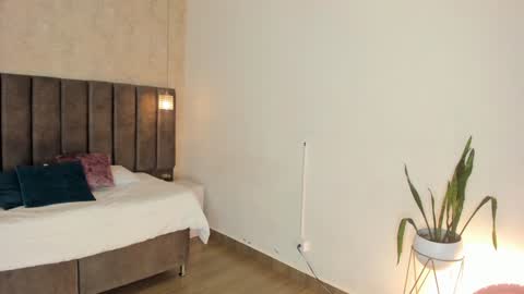 Maria Victoria online show from 01/10/25, 11:43