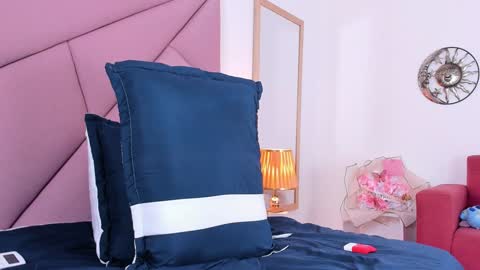 Snapshot of victoriaross1 chatting on 01/10/25, 11:33 VictoriaRoss online show from 01/10/25, 11:33