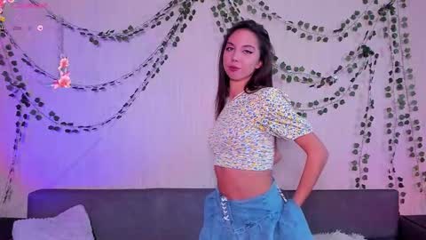 Victoria online show from 10/29/25, 04:42