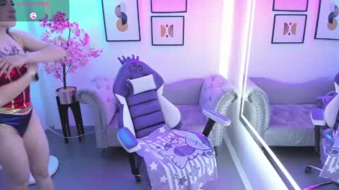 Snapshot of victoriia_doll chatting on 05/05/26, 12:24 Victoria. online show from 05/05/26, 12:24