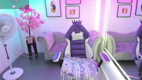 Snapshot of victoriia_doll chatting on 05/09/26, 12:21 Victoria. online show from 05/09/26, 12:21