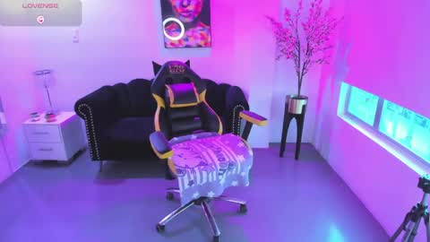 Snapshot of victoriia_doll chatting on 05/21/26, 12:23 Victoria. online show from 05/21/26, 12:23