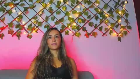 victoriia_rose_ online show from 11/29/25, 03:31