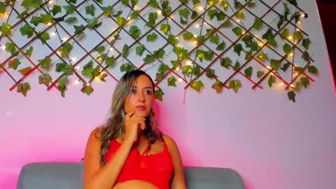 victoriia_rose_ online show from 11/30/25, 03:10