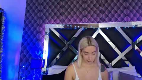 victtoria lee online show from 03/03/26, 07:20