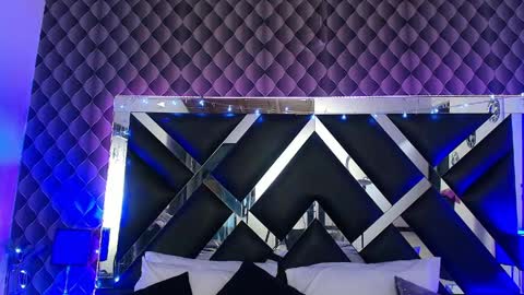 victtoria lee online show from 04/18/26, 07:07