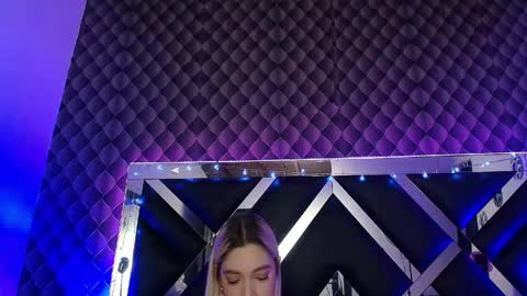 victtoria lee online show from 05/09/26, 01:00