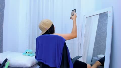 viictoriiasaenz online show from 04/02/26, 04:43