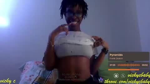Snapshot of viiickyyy chatting on 01/29/25, 08:04 Vicky C Vicky V - Vicky C Baby Baby Vee - Schoolgurl V - V the Qween of Edging - Miss Vicky if U Nasty online show from 01/29/25, 08:04