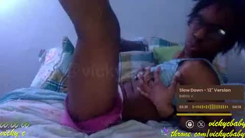 Snapshot of viiickyyy chatting on 01/31/25, 01:33 Vicky C Vicky V - Vicky C Baby Baby Vee - Schoolgurl V - V the Qween of Edging - Miss Vicky if U Nasty online show from 01/31/25, 01:33