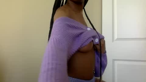 Snapshot of viiickyyy chatting on 02/28/25, 04:10 Vicky C Vicky V - Vicky C Baby Baby Vee - Schoolgurl V - V the Qween of Edging - Miss Vicky if U Nasty online show from 02/28/25, 04:10