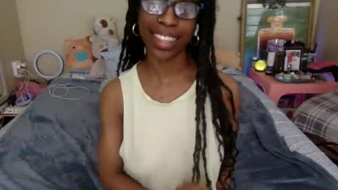 Snapshot of viiickyyy chatting on 09/17/25, 04:41 Vicky C Vicky V - Vicky C Baby Baby Vee - Schoolgurl V - V the Qween of Edging - Miss Vicky if U Nasty online show from 09/17/25, 04:41
