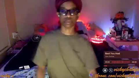 Snapshot of viiickyyy chatting on 10/17/25, 05:21 Vicky C Vicky V - Vicky C Baby Baby Vee - Schoolgurl V - V the Qween of Edging - Miss Vicky if U Nasty online show from 10/17/25, 05:21