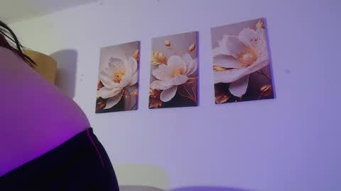 VIOLET  online show from 02/13/26, 11:50